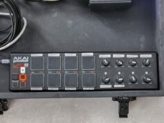 AKAI LPD8 Pad light